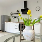 Апартаменты Baltyk Apartment- Tranquil Retreat, 15 Minutes To The Sea & Gdansk Center Borkowo (Gdansk)