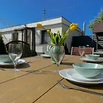 Baltyk Apartment- Tranquil Retreat, 15 Minutes To The Sea & Gdansk Center Апартаменты
