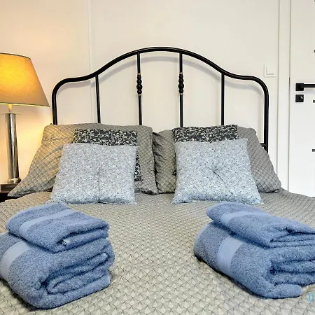 Baltyk Apartment- Tranquil Retreat, 15 Minutes To The Sea & Gdansk Center Apartmán