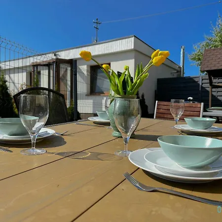 Baltyk Apartment- Tranquil Retreat, 15 Minutes To The Sea & Gdansk Center Apartmán