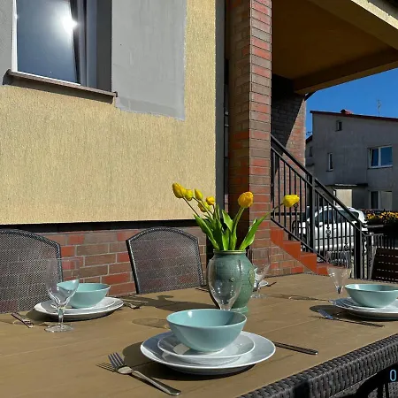 Baltyk Apartment- Tranquil Retreat, 15 Minutes To The Sea & Gdansk Center *