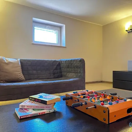 Baltyk Apartment- Tranquil Retreat, 15 Minutes To The Sea & Gdansk Center *