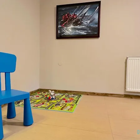 Baltyk Apartment- Tranquil Retreat, 15 Minutes To The Sea & Gdansk Center